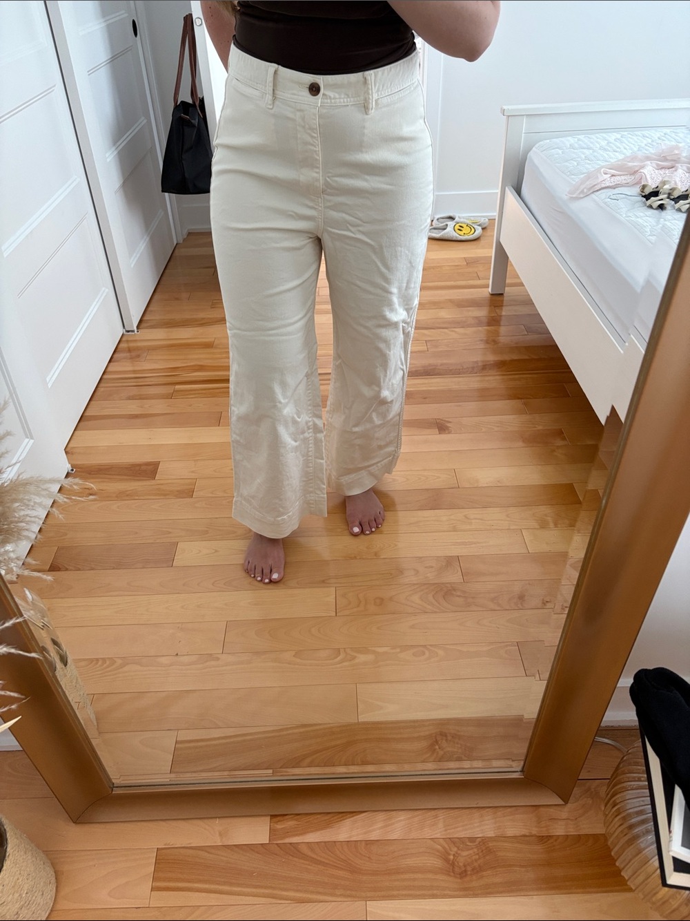 GAP High-rise Wide Leg Crop Pants in Cream